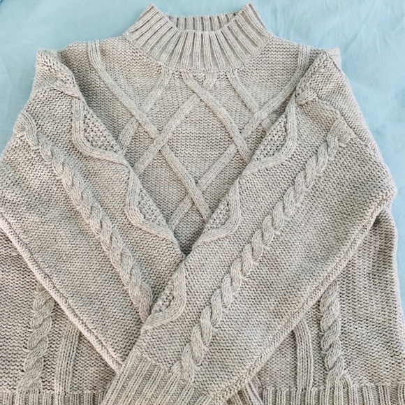 NWOT - Gap Womens Cable Knit Mockneck Sweater - Picture 2 of 6